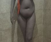 sri lanka shetyyy black chubby wife from sri lanka girl bathing