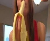 Imagine what this teen hottie would do with your cock from miss banana porn