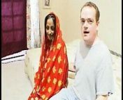 Indian slut in sari sucks meaty boner while getting her wet starved cunt banged from sari goal sex