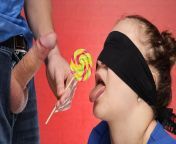 TASTE GAME – I sucked lollipops and then a surprise awaited me from blindfolded wife tricked to suck dick