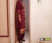 Punjabi bhabhi wants bihari's dick in her pussy when he is pissing in the bathroom from pissing bathing