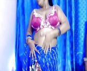 Desi Hot Sexy Beautiful Girl Opens Her Clothes and Bares Her Boobs and Does Erotic Dance. from bhojpuri open cloth stage dance and sexsi pee video