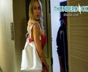 Seductive MILF Brandi Love Bangs a Thundercock For All The Right Reasons from asmr bully