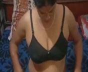 Indian Mature bhabi from leaked strip