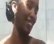 Beautiful Somali girl in the shower from somali girl leak