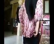 Woman with a big ass in a hijab fingered and fucked from arab big ass woman sex