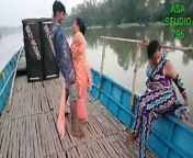 Bangla big ass girl boat song from bangla chumki chowdhuri song video