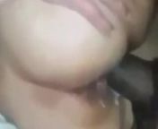 La baise anale se termine par une ejaculation vaginale from terminator porn