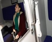 A stranger and a fellow traveler and I cumming in a train compartment - Lesbian-candys from Попутчица соблазнила парня в поезде и сделала ему минет публично