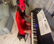 Hot step-mom feeding her ass and pussy with piano teacher from the piano sex scene fuck pa