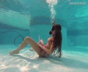Hot underwater orgasm from Nora Shamndora with dildo from nora faten