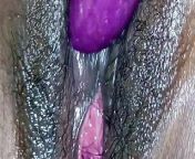 Desi Indian housewife playing herself with brinjal - series 3rd from indian housewife group sex bhabi