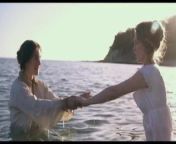 Saoirse Ronan and Kate Winslet in various lesbian sex scenes from ronan par