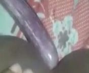 Sri Lankan Milf masturbate with Brinjol part 1 from masturbate with brinjal