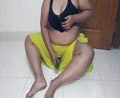 Neighbor aunty gets sexually excited by watching hot scene while watching TV serial and has sex with remote from tamil tv serial actress sex pron