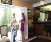 Hot MOM gets anal fucked from the window cleaner from adult18 movie young mother sex vidio part