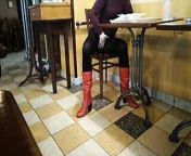 MILF got her crossed legs orgasm in cafe from bondage cafe full video