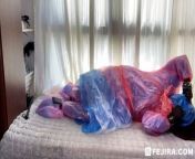 Fejira com Multi-layer plastic raincoat wrapping and bundling from com feet