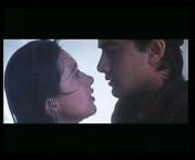 Karishma Kapoor long Kiss from indian acters karisma kapoor rashixxx com