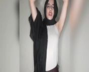 خاضعة للرقص العربي ولمس فتحة الشرج from تهرانی رقص لختی