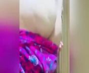 Arab whore secretly spreading ass cheeks under pajamas - سكس مؤخرة ترمة سمينة تحت البيجاما from سكس جامعة دمشق مسرب