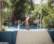 Boss Got a Cock Ride from His Horny Ebony Pool Babe Sarai Minx from sxnxx vx hi pool