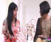 Sexy Momma - Aaliyah is at a photo shoot ready to get started but her step mom is not interested from indian aunty long hair cut saloon